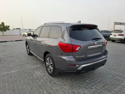 Nissan Pathfinder 3.5L S 4WD 2020